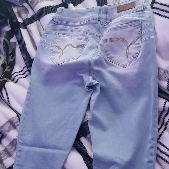 Jeans - Picture 3 of 5